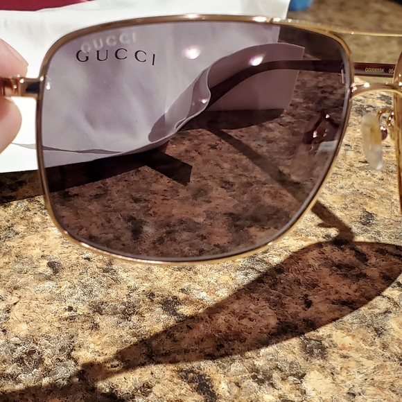 Gucci mens sunglasses - Picture 5 of 6